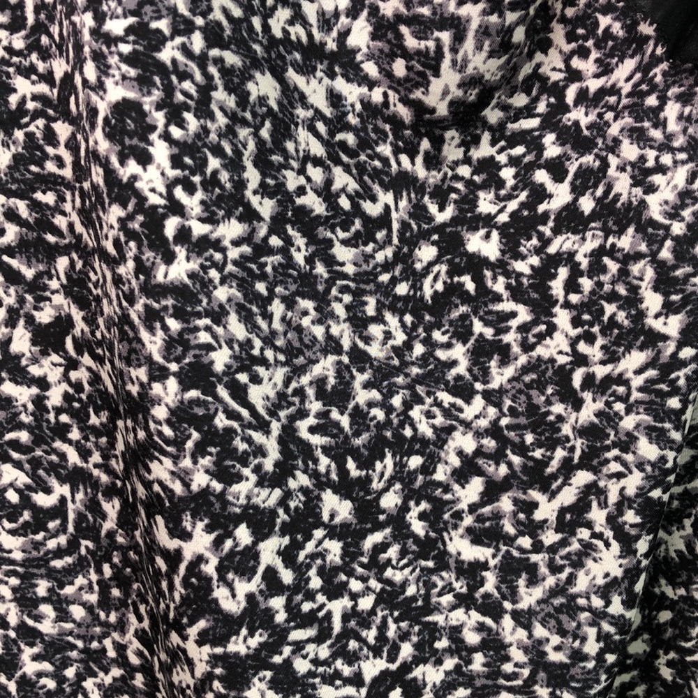 Ann Taylor Loft top - Picture 5 of 8